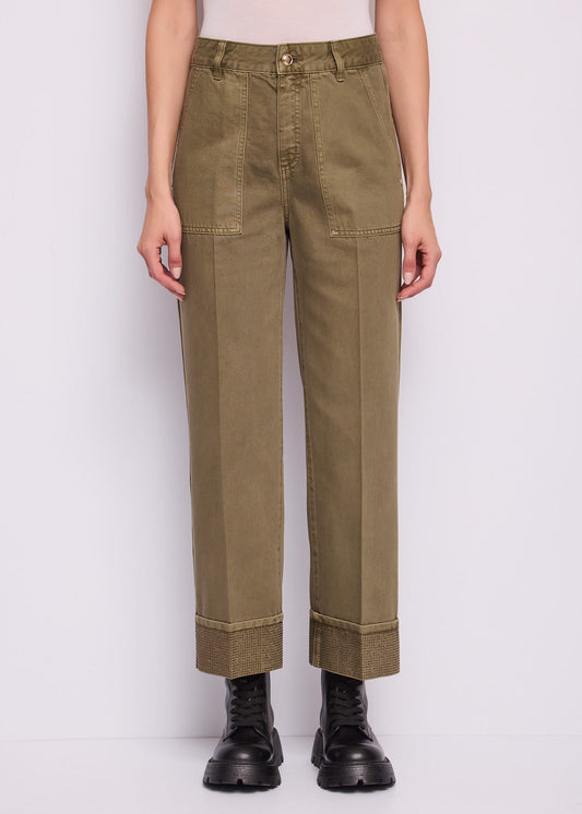 Pantaloni baggy da donna con risvolto