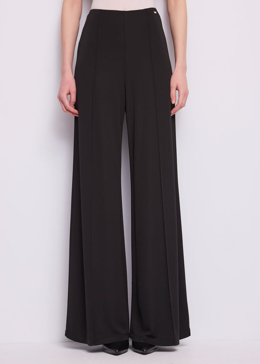 Pantaloni flare da donna con piega