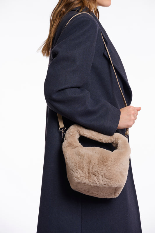 Borsa a tracolla piccola in pelliccia sintetica  Cheryl Rino & Pelle Autunno Inverno 2025/26 Oat