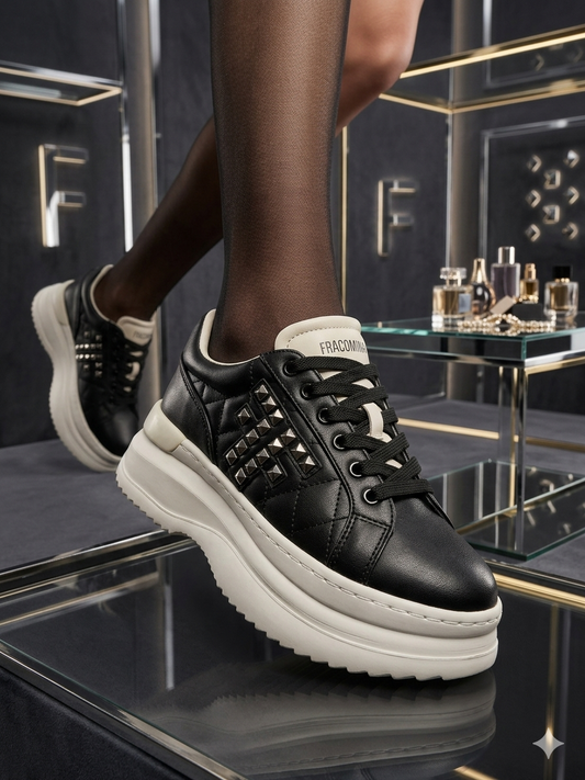 Zapatillas con aplicaciones - Fracomina Outlet - f722ss6001p411d9