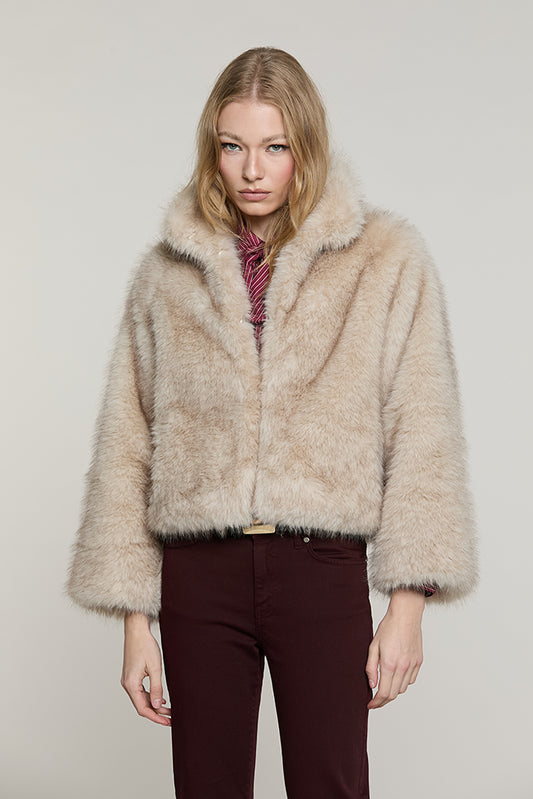 Pelliccia DANGELA eco manica lunga con ganci - RDA2605009012 - Relish Autunno/Inverno 2026