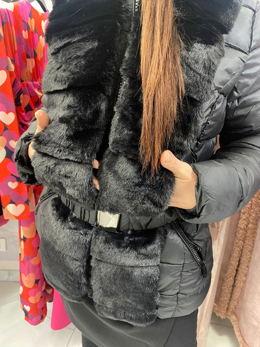 Piumino con cappuccio donna Autunno Inverno 2023 A575 no brand nero - Denny Store Italia