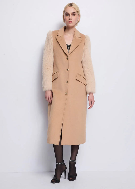 Cappotto monopetto con maniche in eco pelliccia- art. 521DD35008 - Denny Rose Autunno Inverno 2025/26