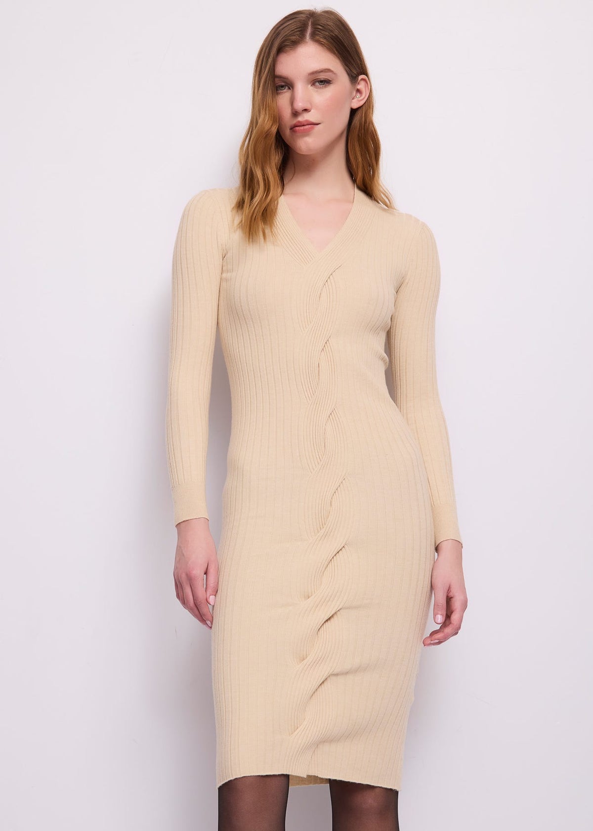 Abito da donna con scollo a V