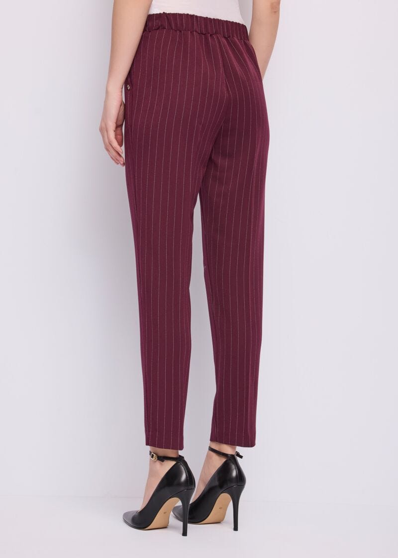 Pantaloni da donna con piega - dettaglio