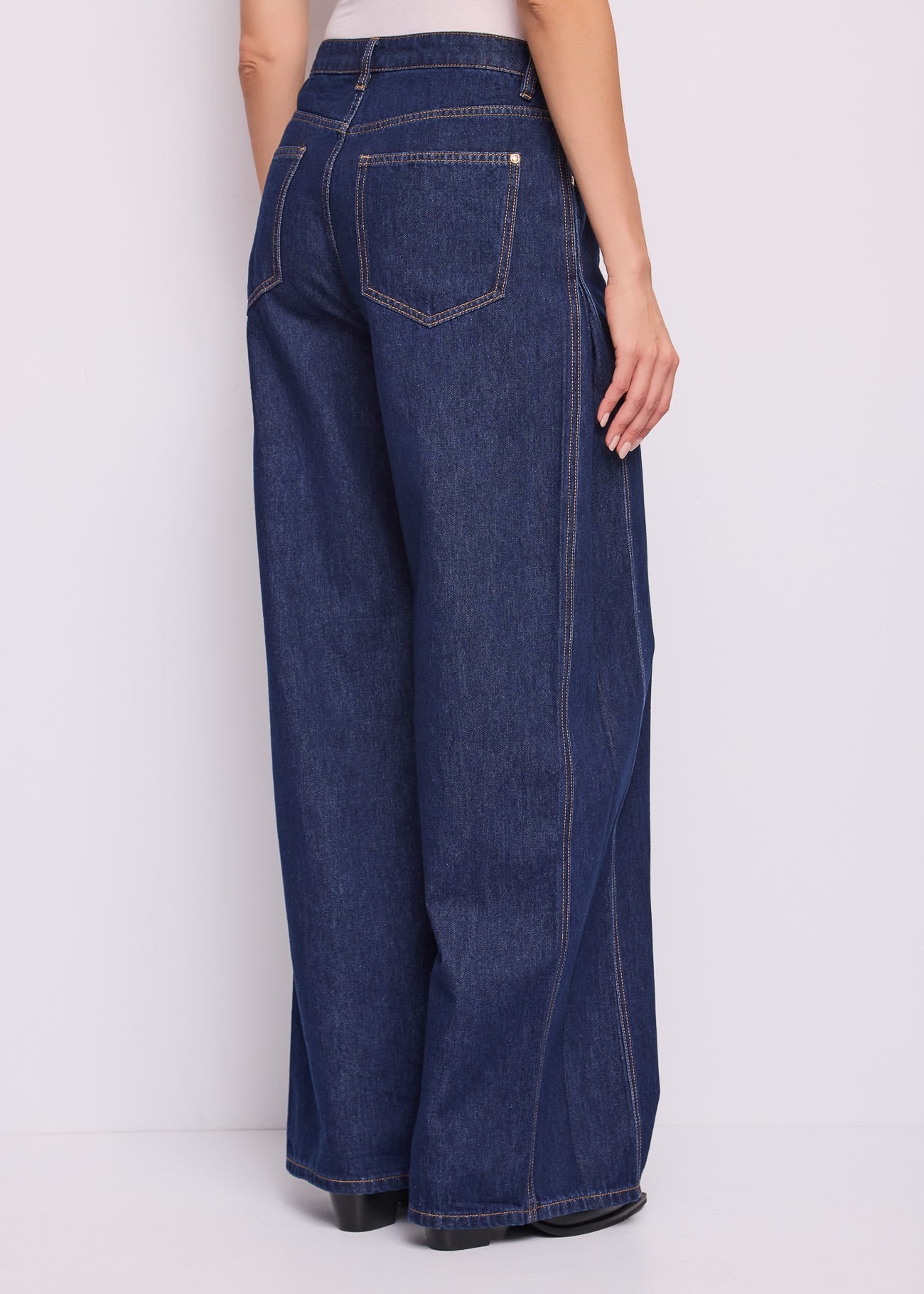 Jeans wide leg da donna con foulard