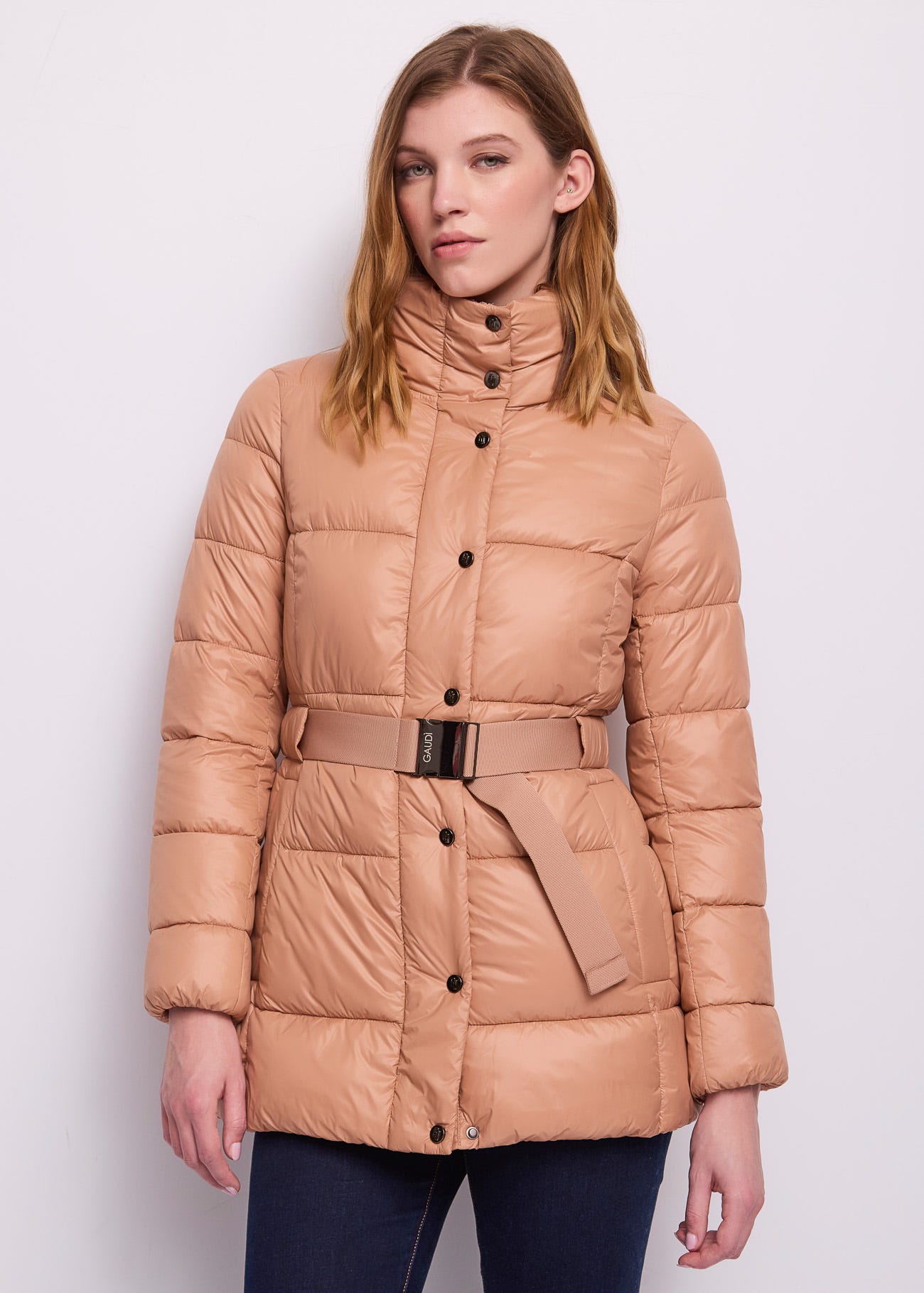 Piumino marrone da donna con cintura