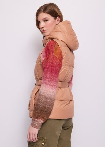 Gilet marrone da donna in nylon con cintura - dettaglio