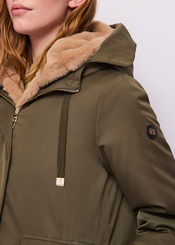 Parka da donna con pelliccia sintetica