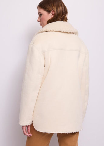 Cappotto da donna con pelliccia sintetica - dettaglio