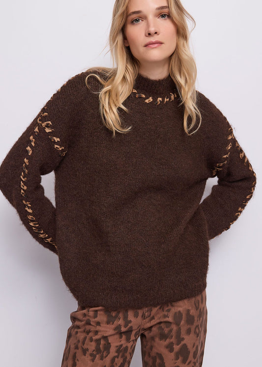 Maglia da donna in lana con collo alto