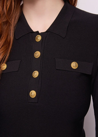 Abito polo da donna con bottoni dorati