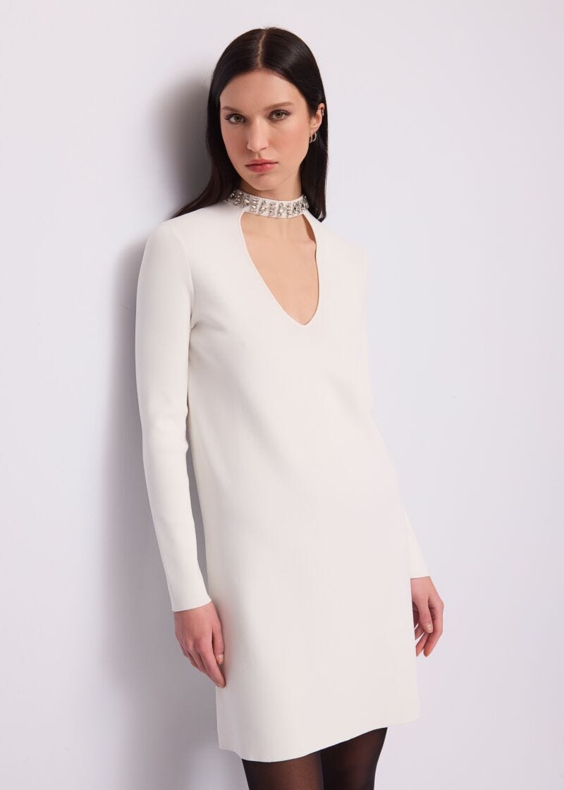 Abito corto da donna in maglia con strass - fronte