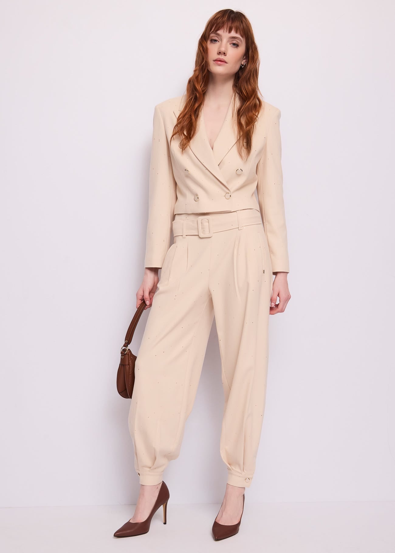Pantaloni da donna con pinces e cintura