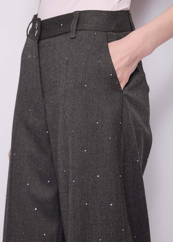 Pantaloni da donna con piega e risvolto