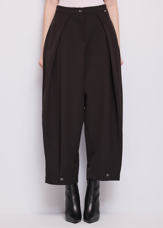 Pantaloni da donna con piega e tasche