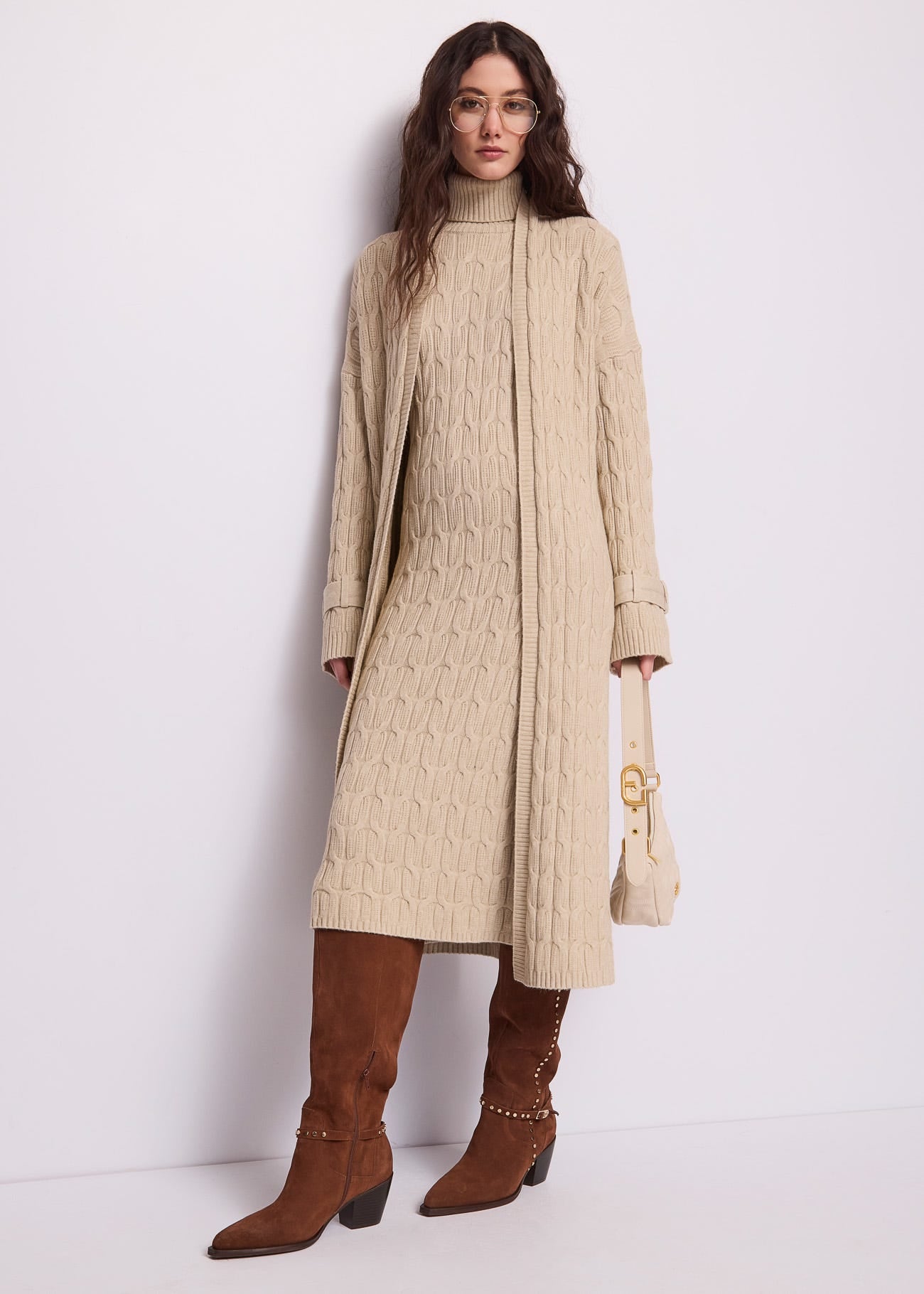 Cardigan da donna in maglia a trecce