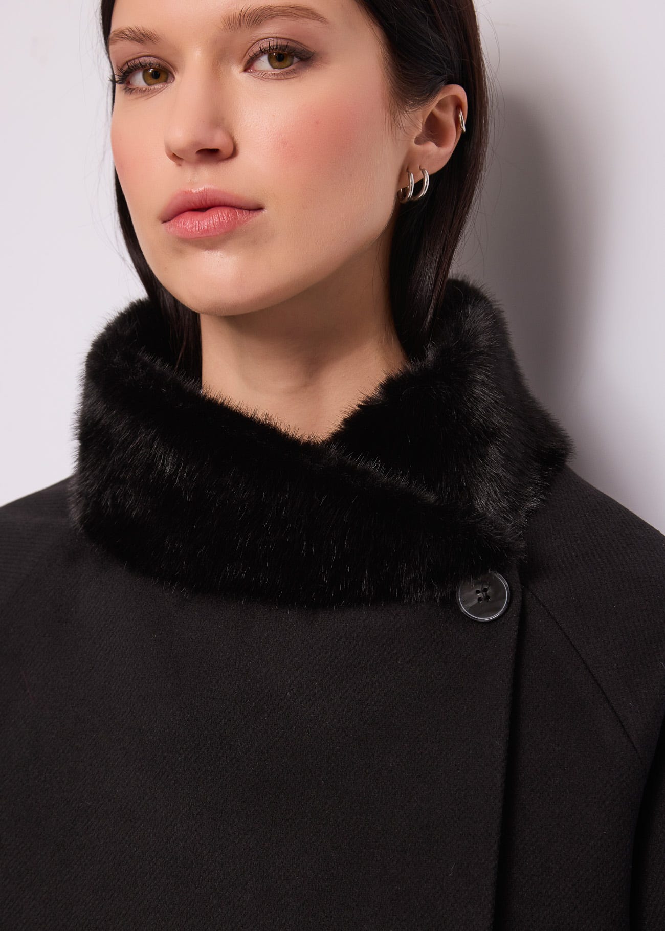 Cappotto corto da donna in viscosa
