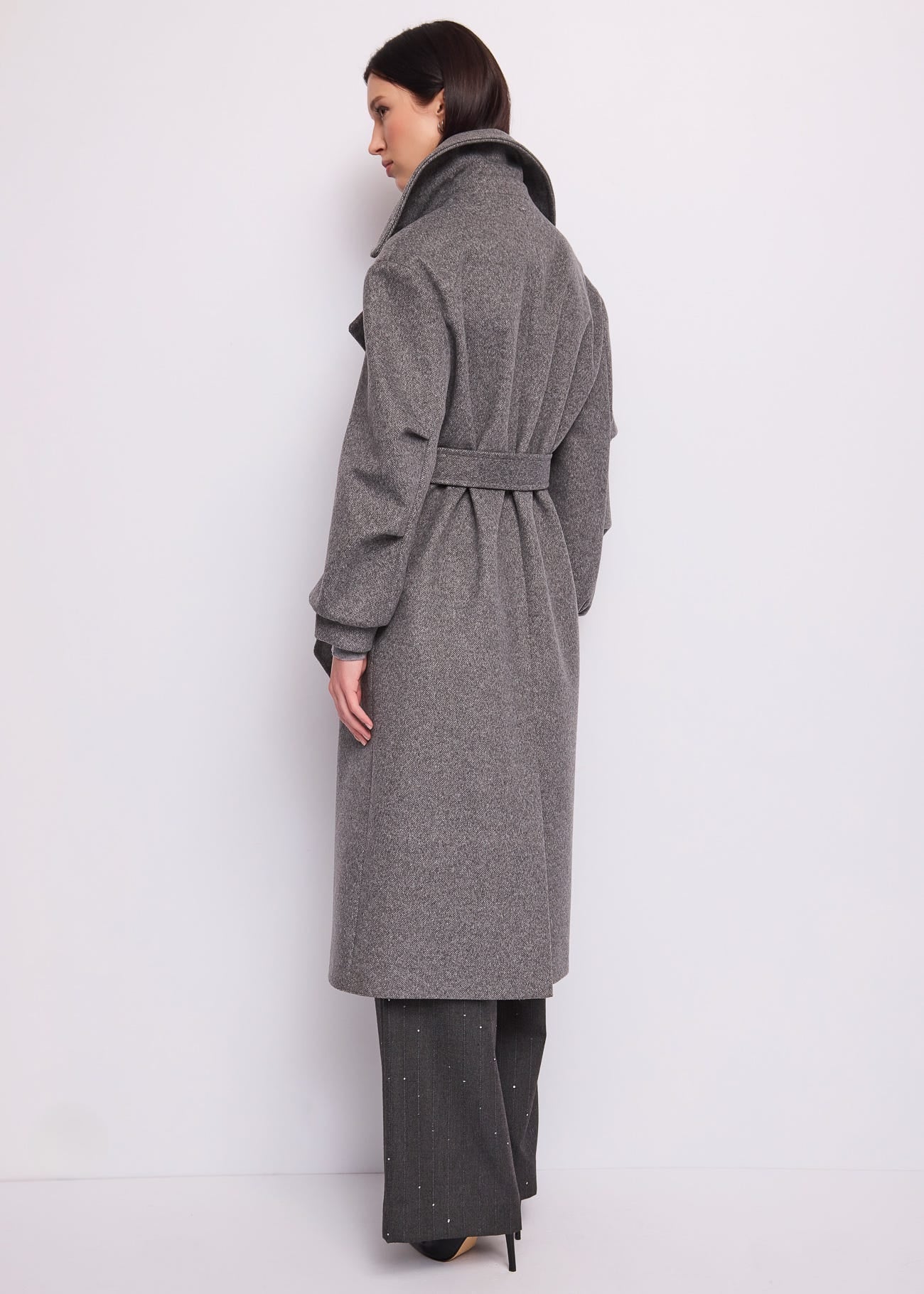 Cappotto da donna con revers e cintura
