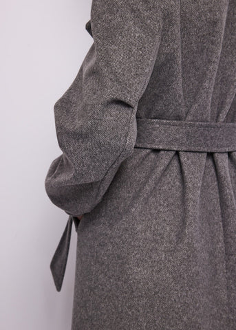Cappotto da donna con revers e cintura