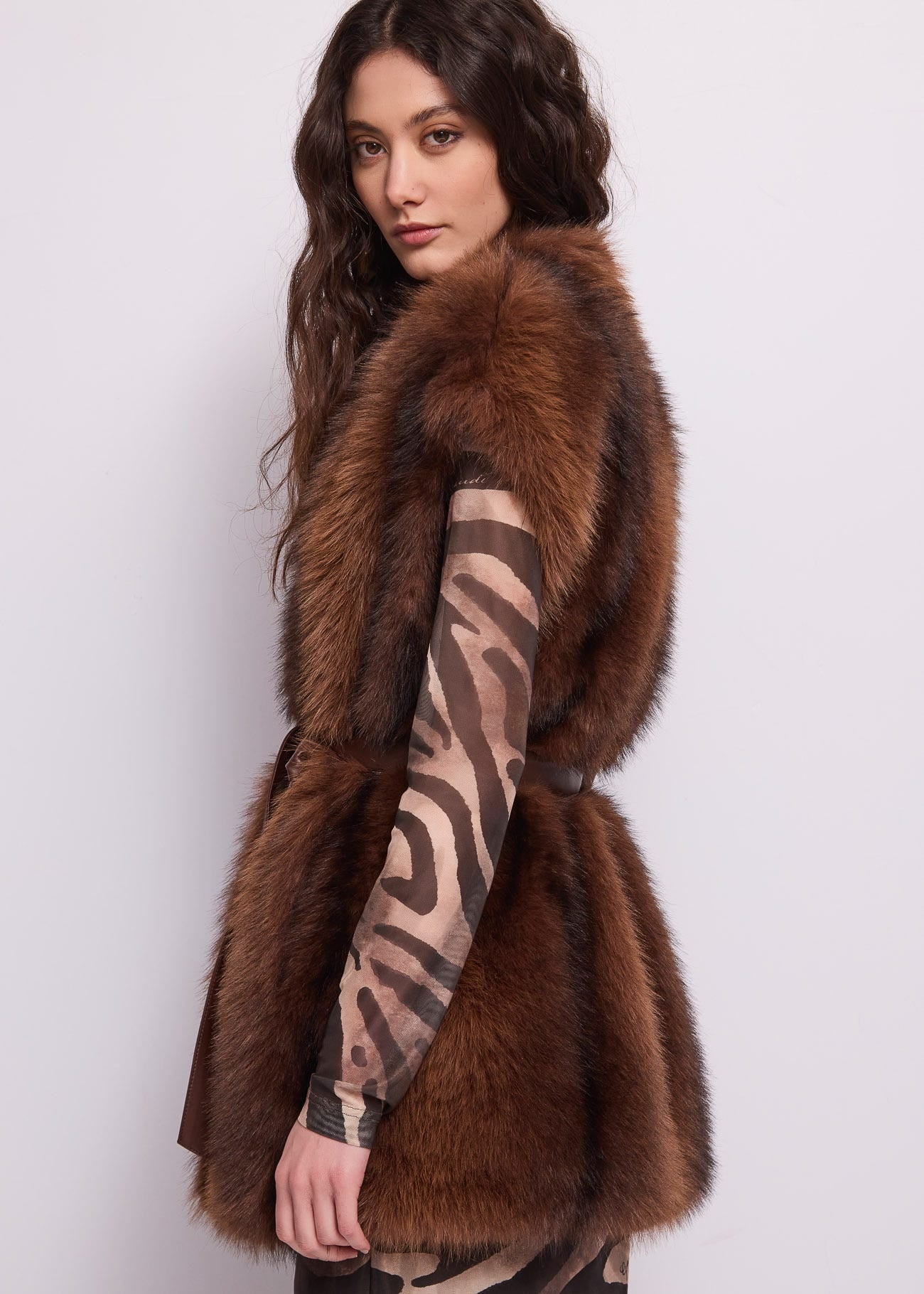 Gilet lungo da donna con cintura