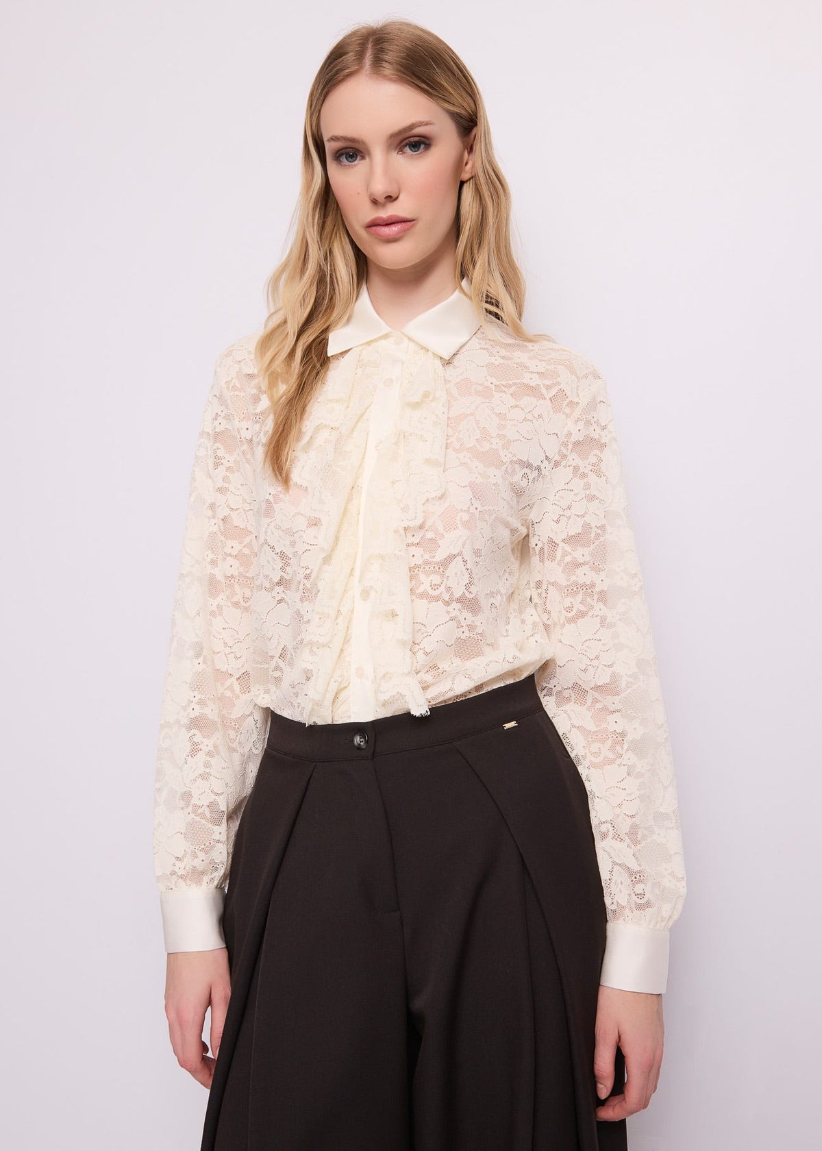 Camicia da donna con rouches
