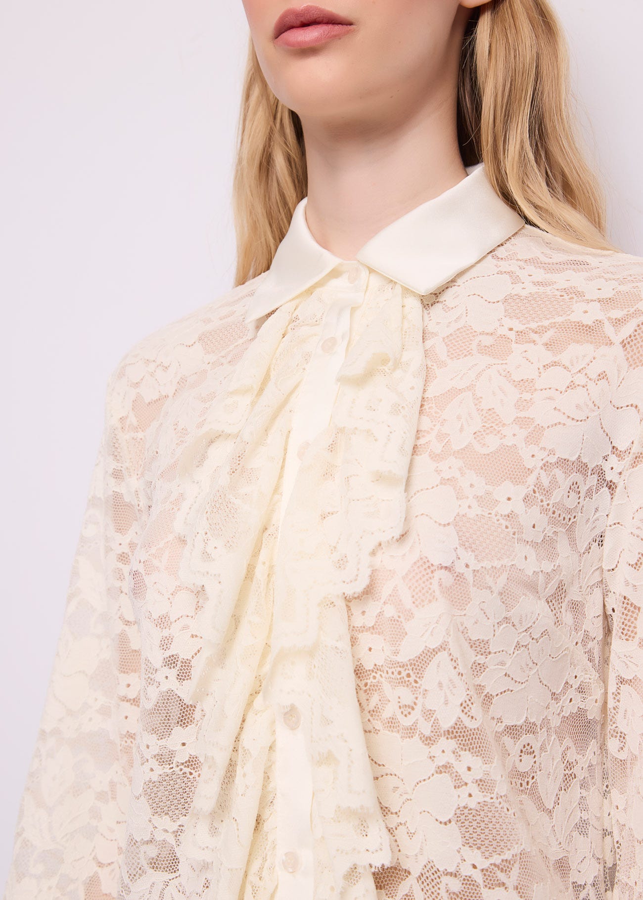 Camicia da donna con rouches