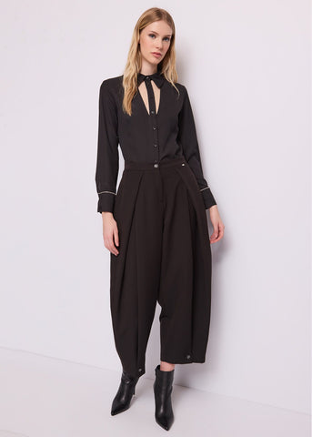 Camicia da donna con dettaglio cut-out