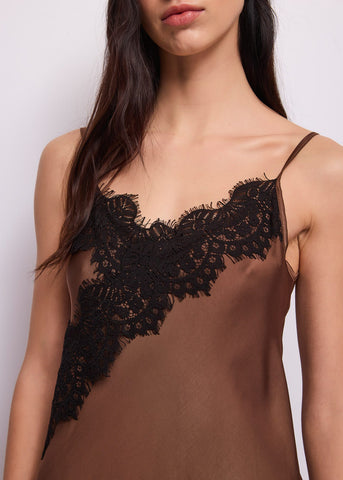 Top lungo con spalline