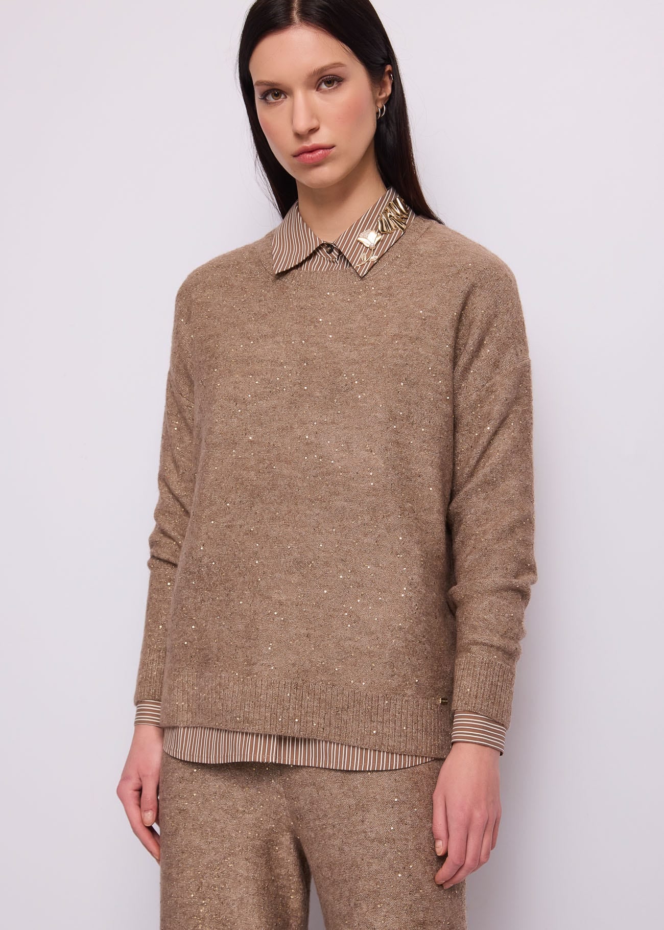 Maglia girocollo da donna in filato elasticizzato
