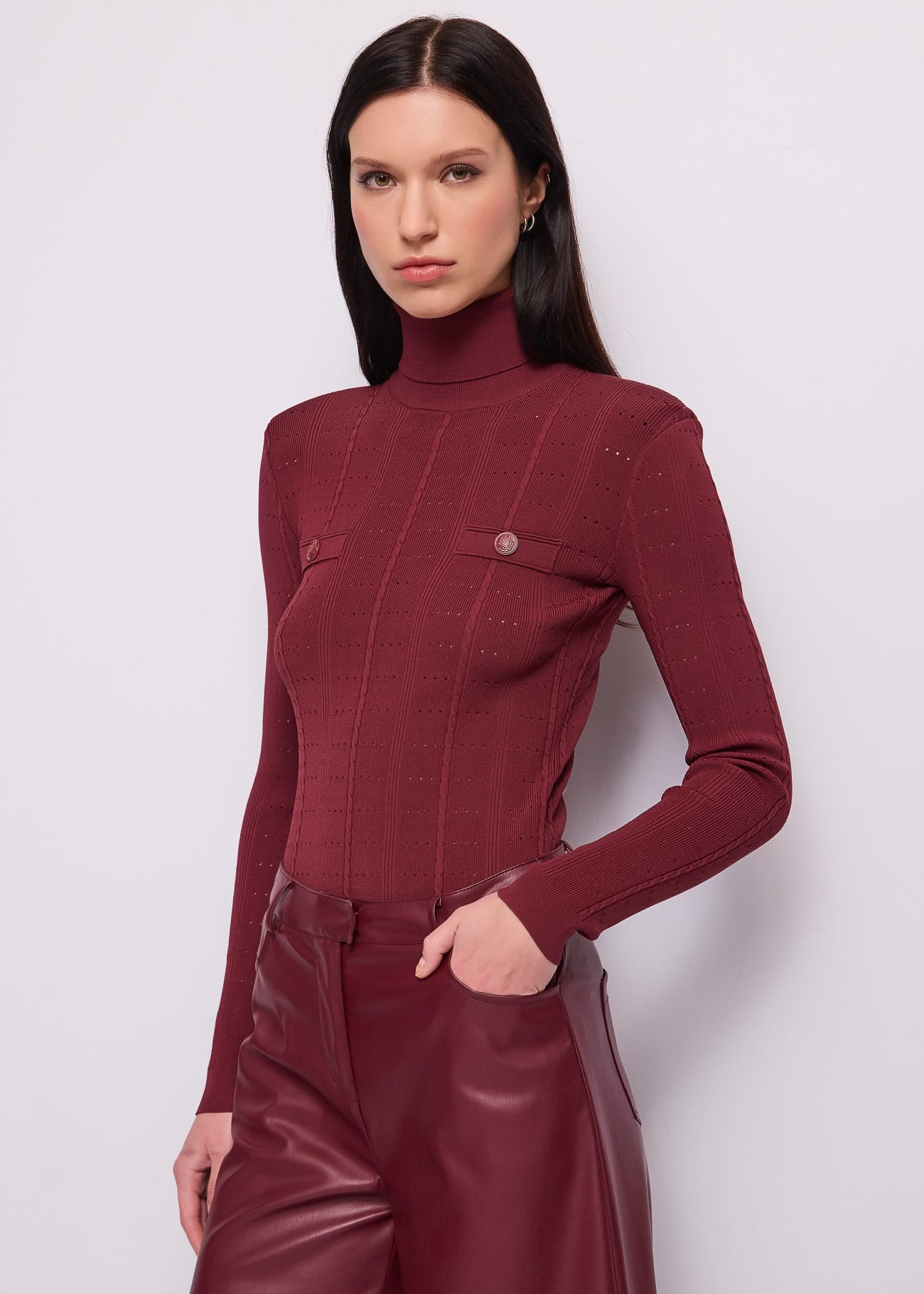 Dolcevita da donna con bottoni