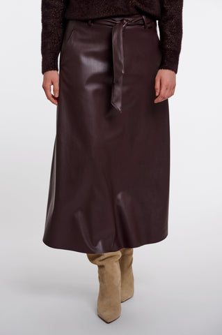 Gonna donna art. Chelsea Rino & Pelle Fudge cloak