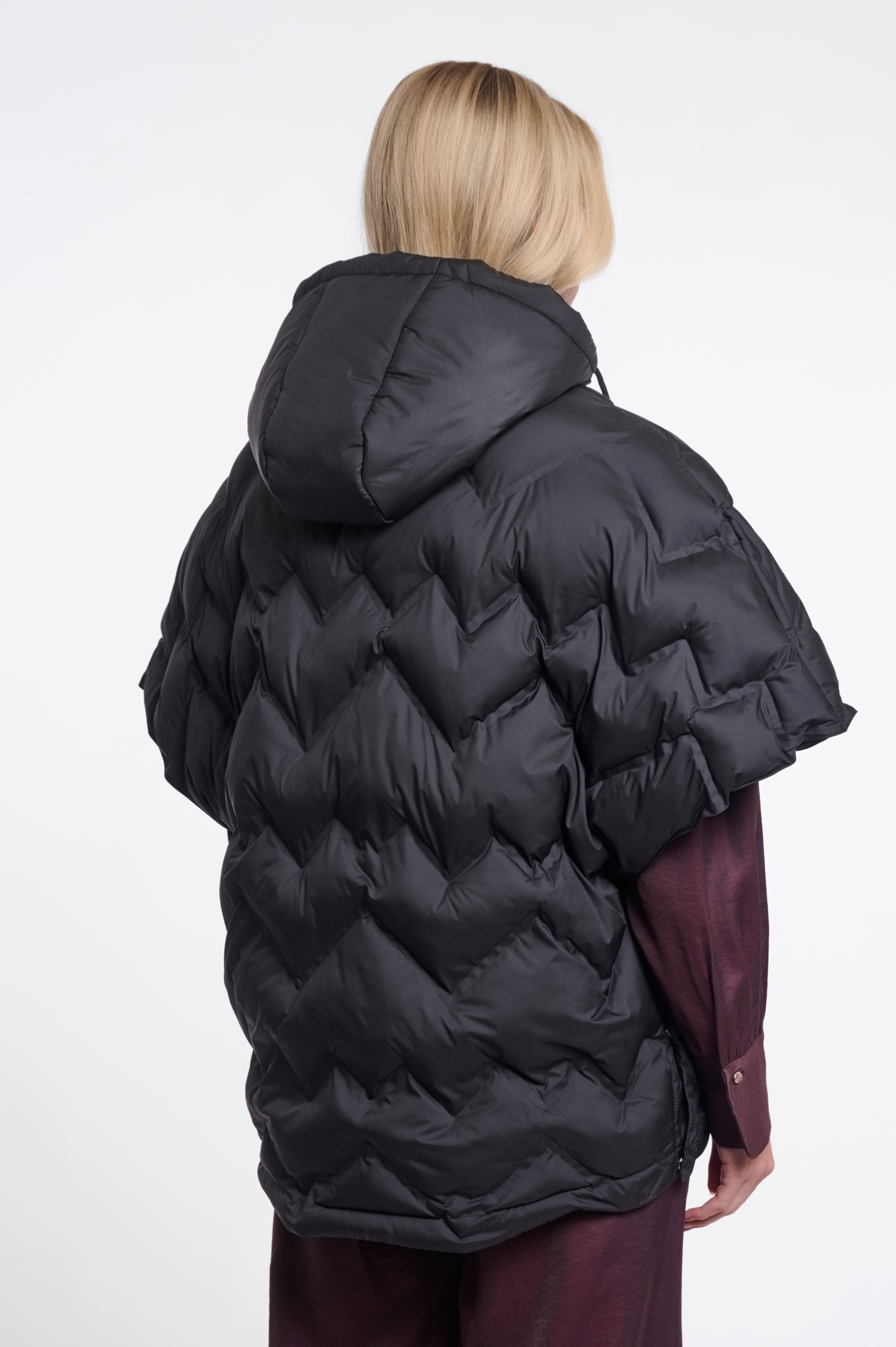 Mantella donna art. Hilary Rino & Pelle Black
