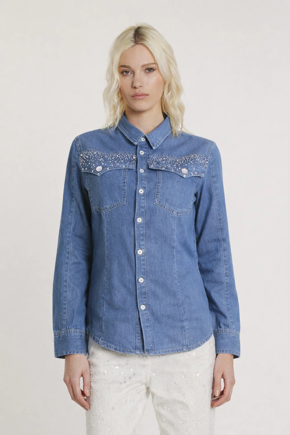 Camicia EVA_20 maniche lunghe con tasche più applicazioni strass patte slim fit denim blu art. RDP2603033007 Donna Relish Primavera Estate 2026