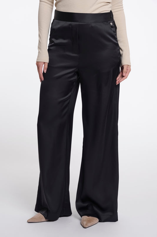 Pantaloni donna art. Laurens short Rino & Pelle Black