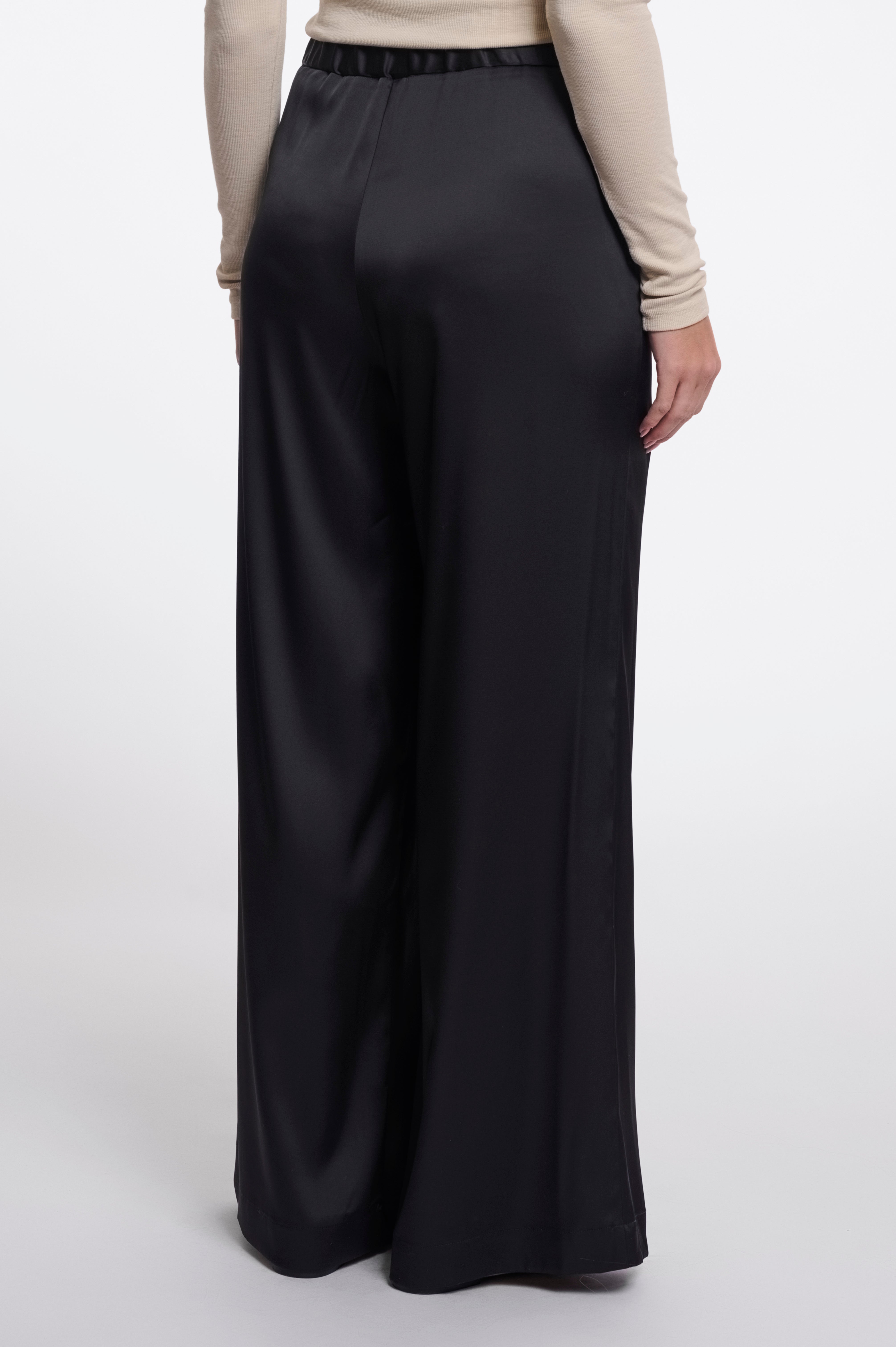 Pantaloni donna art. Laurens short Rino & Pelle Black
