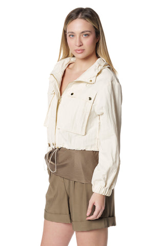 Chaqueta corta BARCELLONA M/L con elástico, capucha, cordón y bolsillos art. RDP2505344012 Mujer Relish Primavera Verano 2025