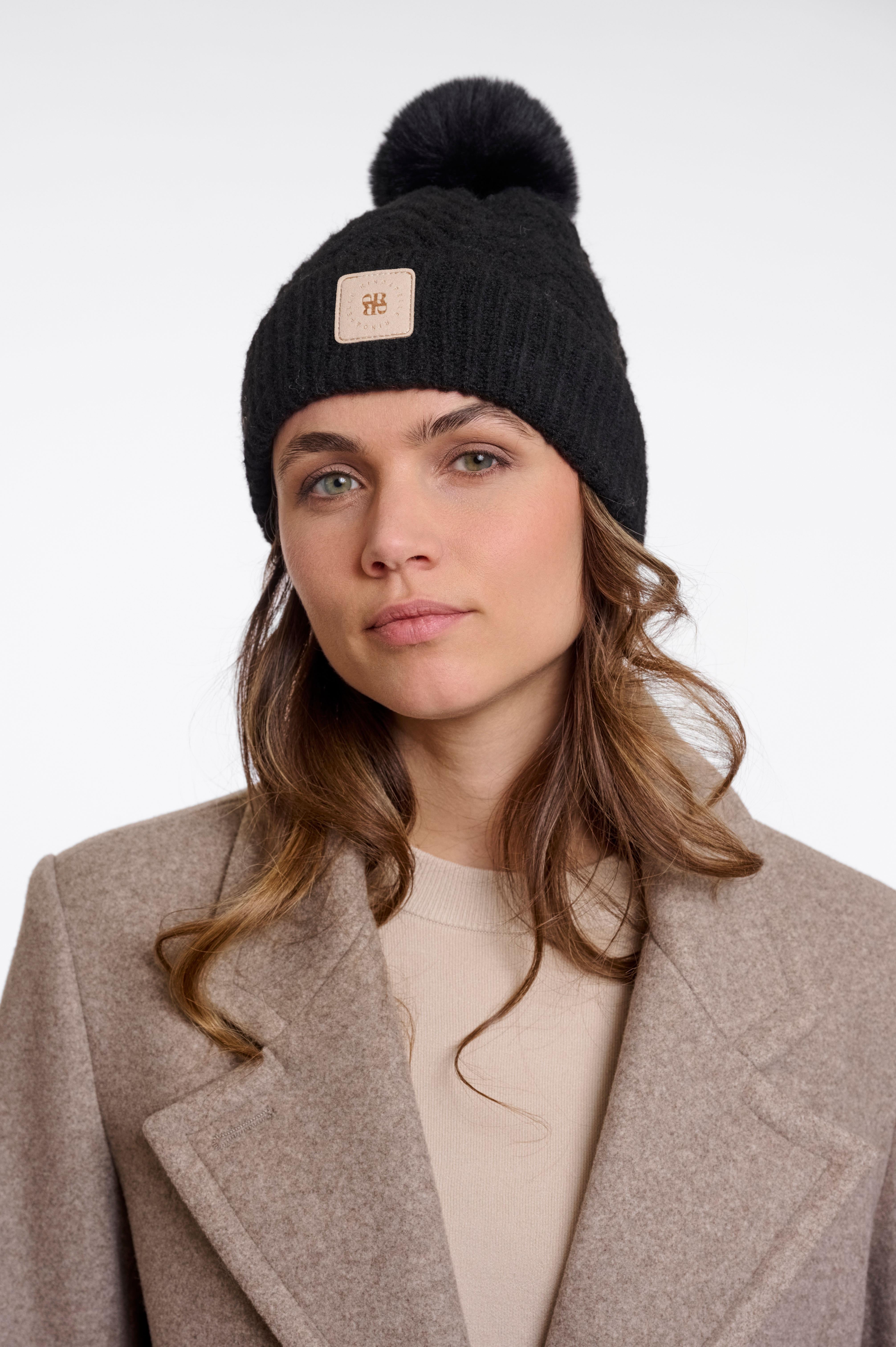 Pompon donna art. Pearl Rino & Pelle Black