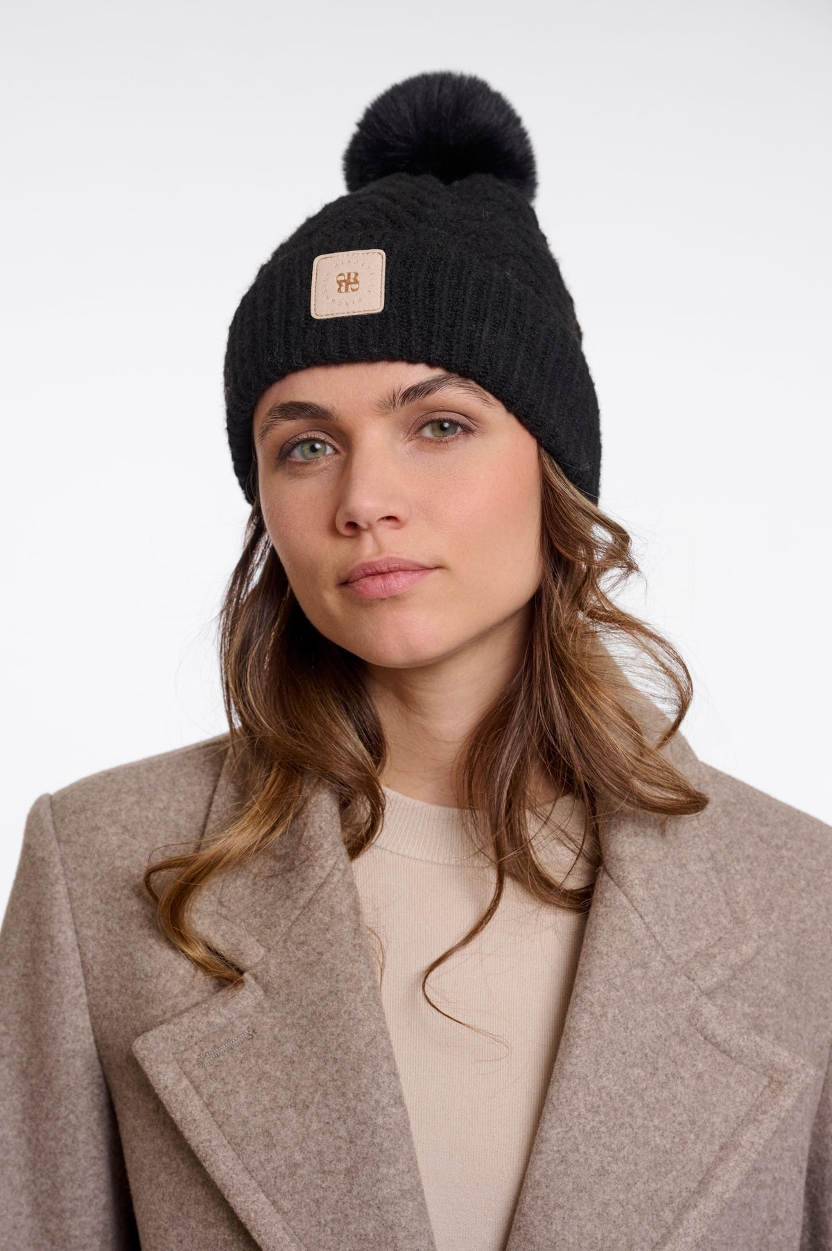 Pompon donna art. Pearl Rino & Pelle Black