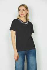 T-shirt DOMENICA m/m con strass più collana con pietre multicolor art. RDA2401033004 Donna Relish Autunno Inverno 2024/25