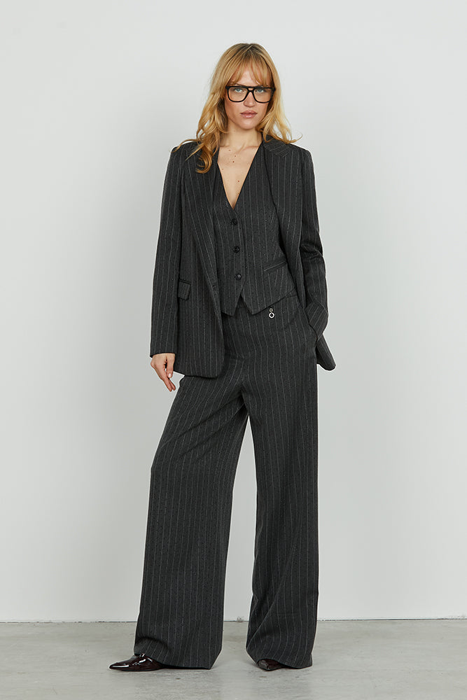 Panta PREZIOSAM vita alta con ts francesi più filetto palazzo gessato più borchie art. RDA2507091060 Donna Relish Autunno Inverno 2025/2026