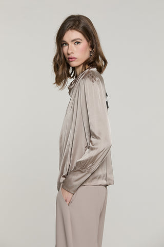 Blusa FRANZ manica lunga scollo morbido + pieghe - RDA2603034037 - Relish Autunno/Inverno 2026