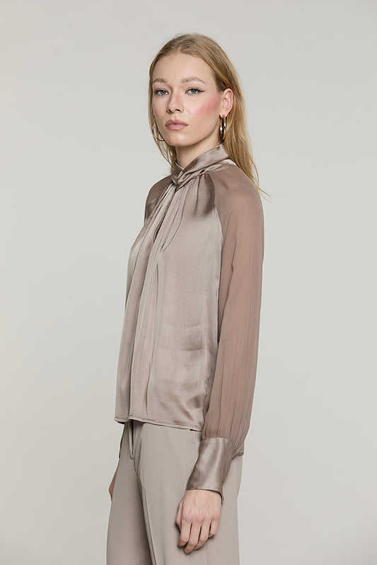 Blusa BELLS manica lunga con nodo collo + pieghe + goccia - RDA2603055038 - Relish Autunno/Inverno 2026