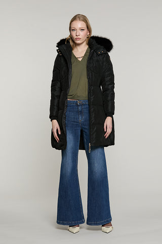 Piumino BALTOS manica lunga con polsi costina + cappuccio + collo ecopelliccia + zip + ts - RDA2605009024 - Relish Autunno/Inverno 2026