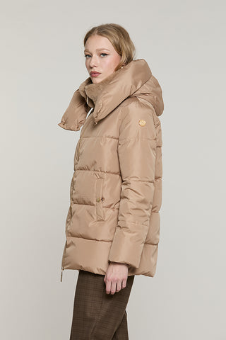 Piumino TERAMIS manica lunga con cappuccio + bordo ecopelliccia staccabile + zip + tasche - RDA2605009026 - Relish Autunno/Inverno 2026