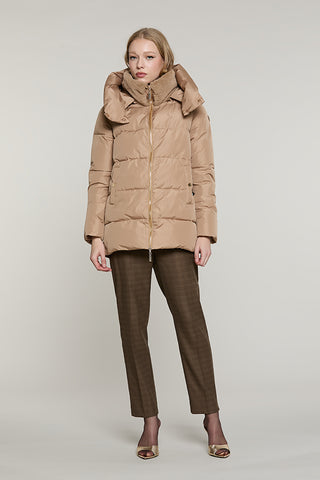 Piumino TERAMIS manica lunga con cappuccio + bordo ecopelliccia staccabile + zip + tasche - RDA2605009026 - Relish Autunno/Inverno 2026