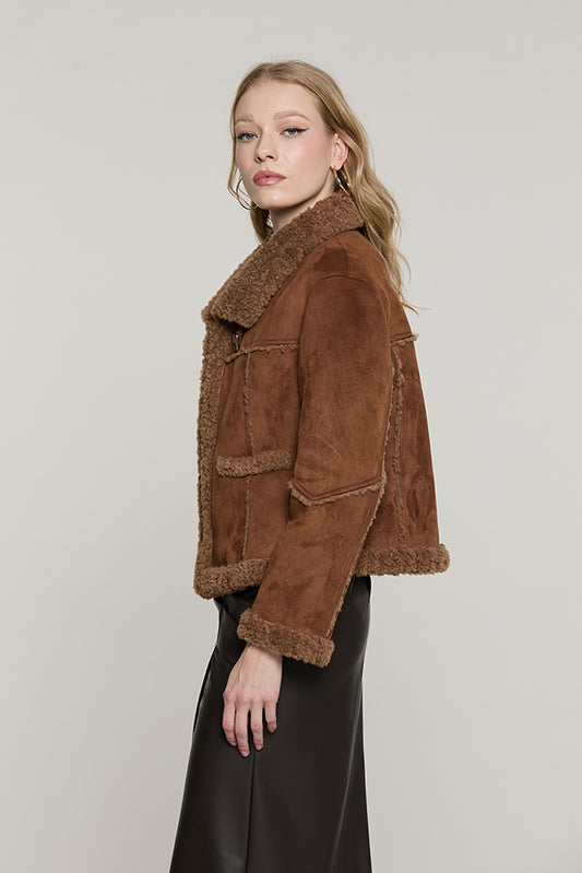 Montone ENYMO eco manica lunga con int. + bordi orsetto con ts + cint. + fibbia camoscio - RDA2605009058 - Relish Autunno/Inverno 2026