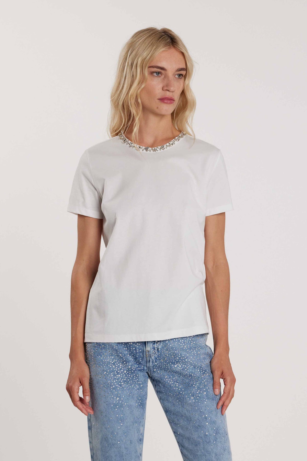 T-Shirt OSCAR maniche corte con applicazione pietre art. RDP2601033024 Donna Relish Primavera Estate 2026