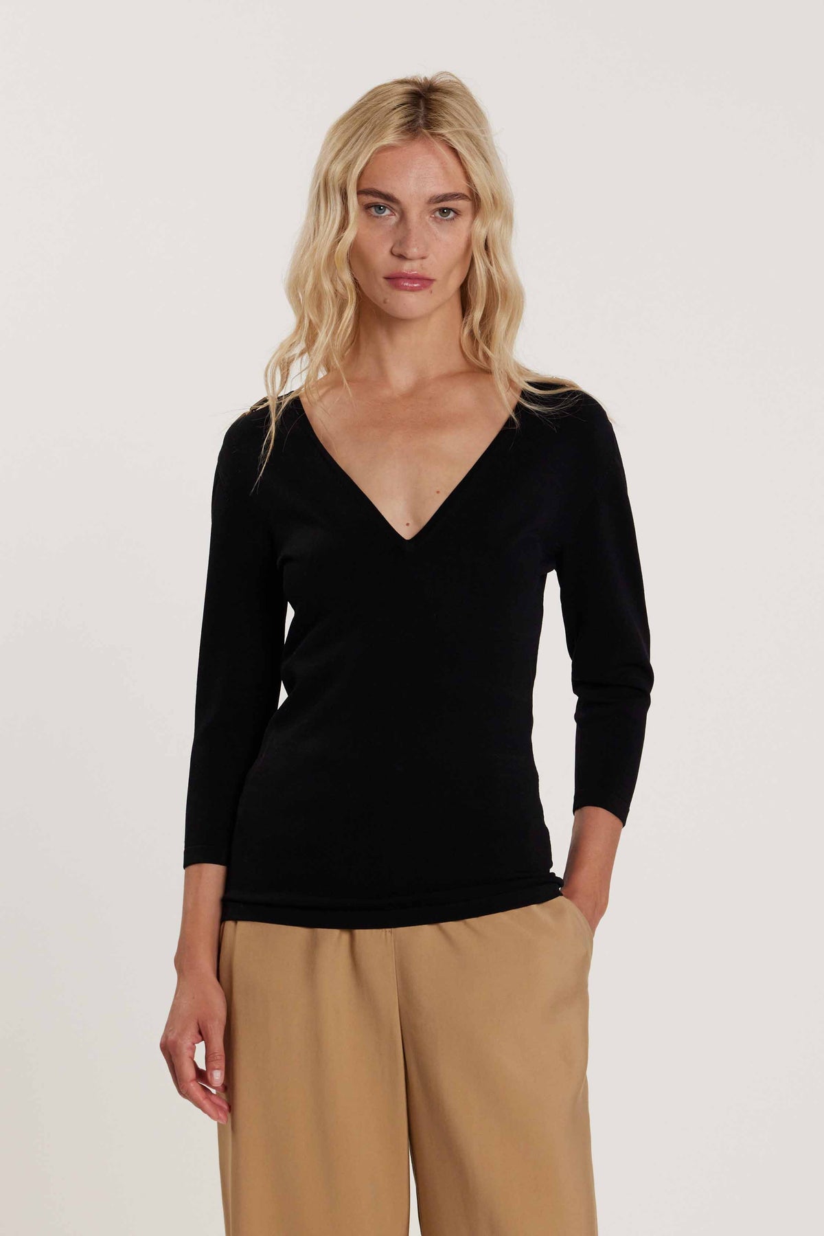 Maglia KIMERY maniche tre quarti scollo a V con passante logo art. RDP2602067008 Donna Relish Primavera Estate 2026