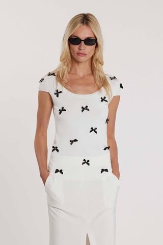 Maglia ELIZABETH maniche corte scollo alla madonna con fiocchi più strass art. RDP2602067012 Donna Relish Primavera Estate 2026